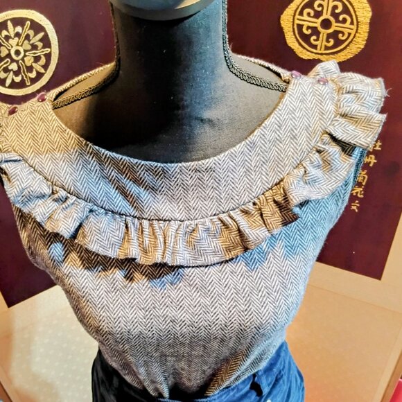 Ella Moss fitted wear to work ruffle top - Picture 7 of 9